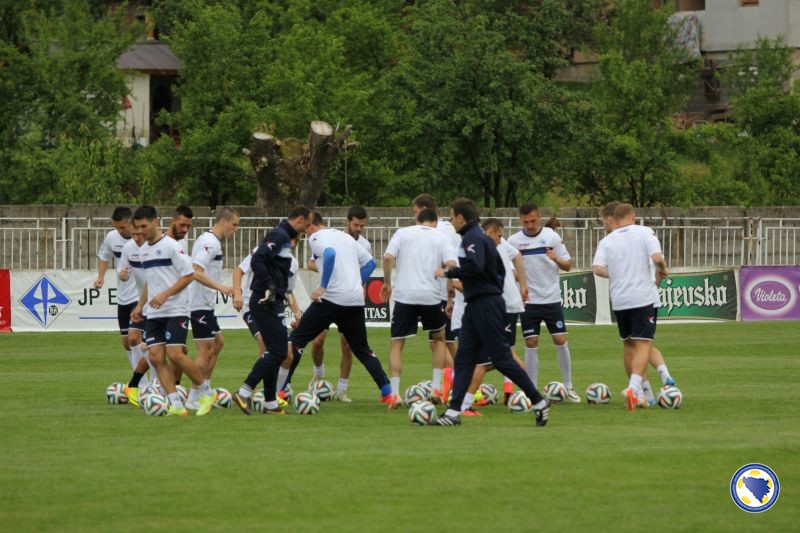 Reprezentacija BiH odradila trening, priključili se Hajrović, Sušić i Vršajević