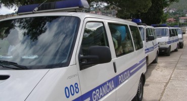 Crveni križ Mostar i Granična policija BiH