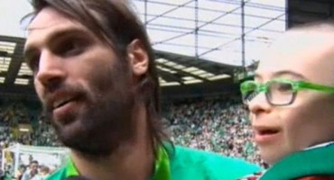 nogometaši Celtica, Georgios Samaras., Jay Beatty, žestoki fan