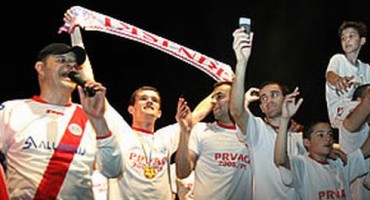 Ekskluzivno: HŠK Zrinjski: Marijan Ban na proslavi šampionske titule