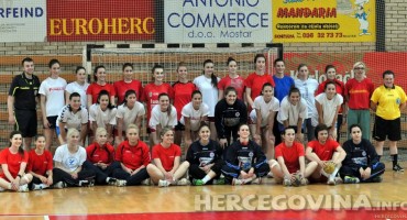 Mostarske rukometašice odigrale humanitarnu utakmicu za stradale od poplava
