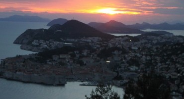 Prekrasan zalazak sunca u Dubrovniku