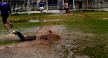 Veliki hit na internetu: Trening u blatu na bosanski način! 