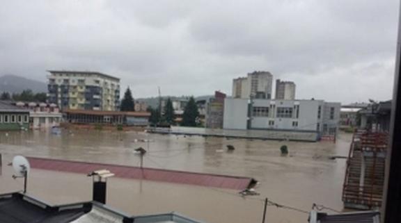 poplave, Doboj, poplave, leševi, pjesma, hit, poplava, poplave, Doboj, leševi, volonterka, poplava, voda, poplava, Doboj, Doboj, Usora, poplava, Doboj, poplava, mrtvi