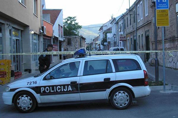 policija