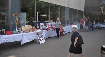 Mostar: Održan sajam 'Očima kreativaca'