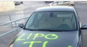 automobil, Mostar, hit, Facebook