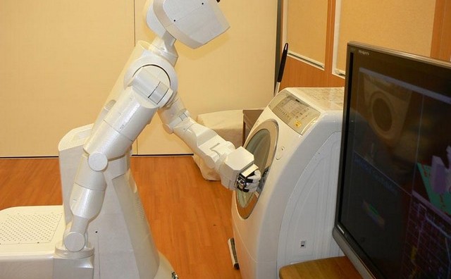 Stižu roboti prodavači, dadilje i medicinske sestre