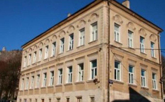 Zajednica Livnjaka iz Frankfurta uručila vrijednu donaciju Gimnaziji Livno