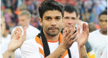 U najvećem ukrajinskom nogometnom derbiju izbio totalni kaos