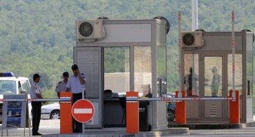 Na Doljanima se čeka oko 30 minuta