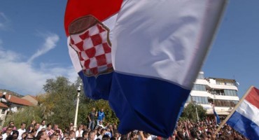 Američka kongresnica upozorila na stalno smanjivanje prava Hrvata u BiH! 