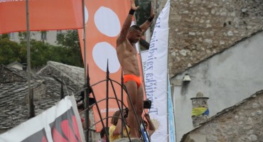 Lorens Listo i Igor Kazić pobjednici skokova sa Starog mosta