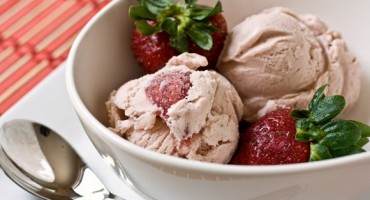 Jamie Oliverov sladoled od jagoda za samo 45 sekundi