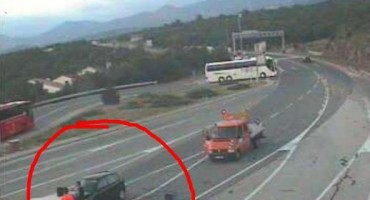 Udario u betonski odbojnik pred naplatnim kućicama, izmjereno mu 3,21 promila alkohola