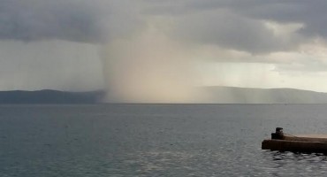 pijavica, podgora, Hvar, nevrijeme