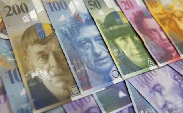 Potres na financijskim tržištima izazvao švicarski franak