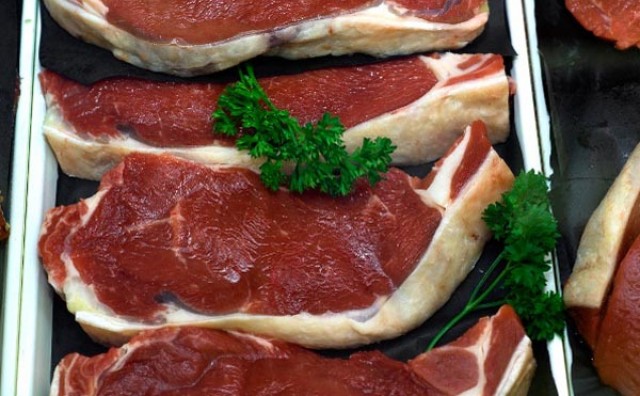 Stručnjaci otkrivaju koji je najsigurniji način odmrzavanja mesa