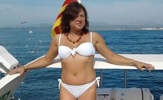Profesorica objavila svoje gole fotke na internetu i podigla buru u javnosti