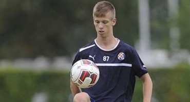 Ajax i Valencia zainteresirani za Danija Olma 