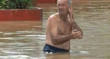 Bosanska Dubica kupanje tijekom poplave