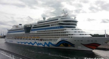 Mladić pao sa palube i utopio se!