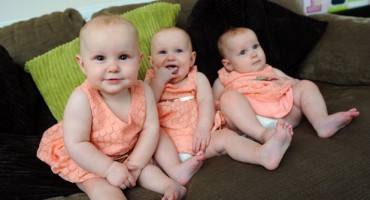  Što mislite kako se roditelji snalaze s ISTIM BEBAMA?