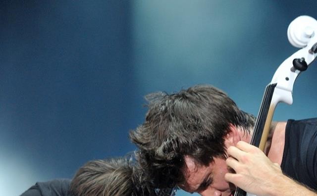 2CELLOS, 2CELLOS