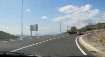 Kolnici su suhi ili djelomično vlažni i skliski. - 17.12.2016