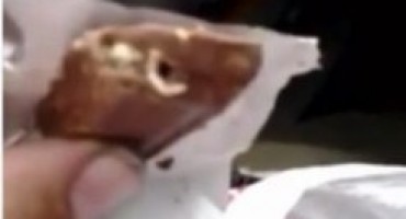 crv, čokolada, žena