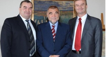 Mesić šuti o uhićenoj braći Lijanović koja su mu platila kampanju