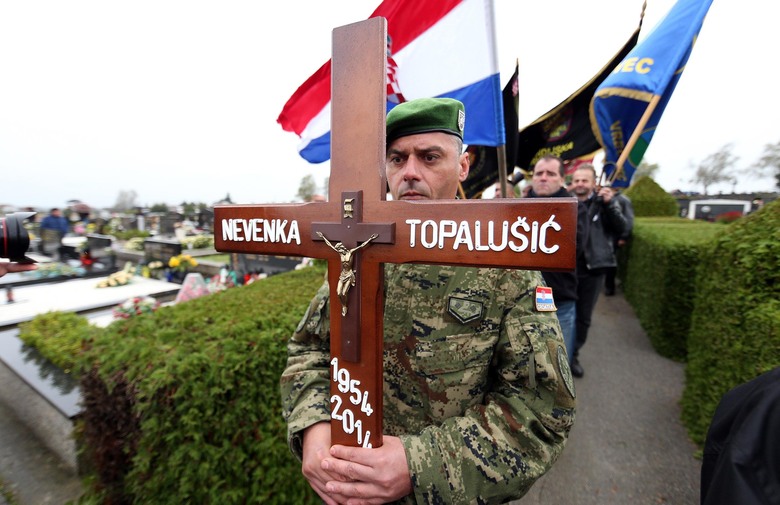 Tisuće branitelja na oproštaju od suborke: 'Neno, nismo te izdali'