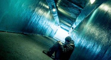 Grupno silovali 15-godišnjaka na tulumu i sve snimali mobitelom