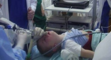 Propuštena još jedna prilika za operaciju dječaka zbog nedostatka novca: Pomozite i vi! 