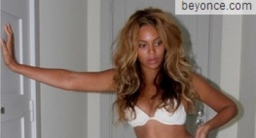 Beyonce se u bijelom bikiniju pohvalila raskošnim oblinama