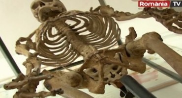 Nisu imali pojma čiji kostur drže u učionici