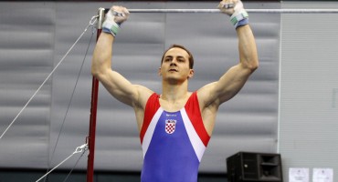 SP u gimnastici: Marijo Možnik brončanu medalju  posvetio preminulom bratu 