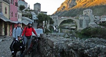 Šaljivi trojac iz Splita se uputio na biciklima u Mostar te doživio bezbroj anegdota 