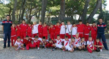 HŠK Zrinjski: Najmlađi Plemići nastupili na turniru u Makarskoj