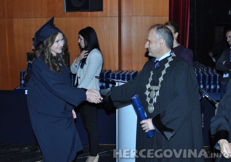 FPMOZ: Promovirano 510 diplomanta