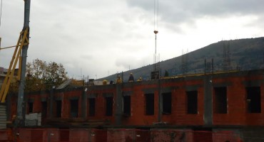 Mostar: Započeli radovi na obnovi stambeno-poslovnog objekta Mikačića kuća