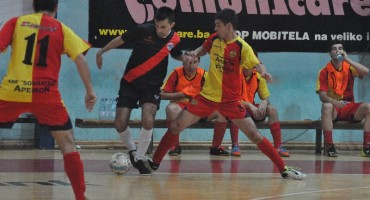 KMF Tango - MNK Zrinjski 2-4 (0-0) 