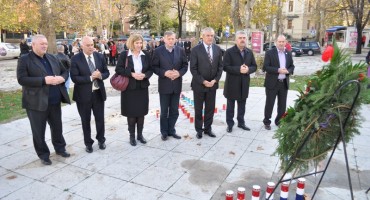 Mostar: Na Trgu hrvatskih velikana obilježena 23. obljetnica utemeljenja Herceg-Bosne