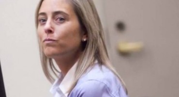 'Znam da mi nitko neće vjerovati, ali mene je 15-godišnji učenik prisilio na seks'