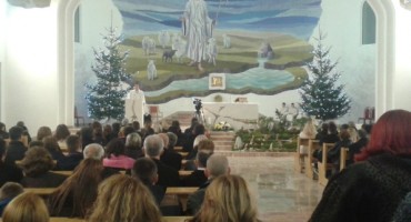 Mostar: Prvi put polnoćka služena u novoizgrađenoj župnoj crkvi u Cimu