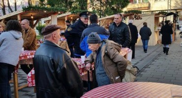 Otvoren Drugi tradicionalni božićni sajam u Bugojnu