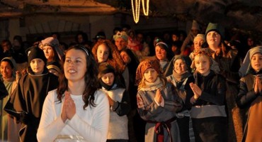 Međugorje: Uprizorenjem živih jaslica dočarano Isusovo rođenje 