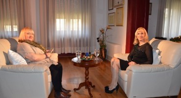 Rektorica Sveučilišta u Mostaru dr. Ljerka Ostojić gošća večerašnje emisije HRT-a „Damin gambit“ urednice Elizabete Gojan