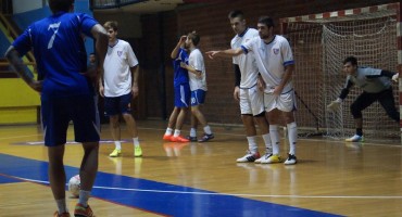 Odigrane su prve utakmice osmine finala malonogometnog Božićno-Novogodišnjeg turnira u Čapljini