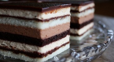 Kolač s neodoljivom čarolijom okusa: Bronhi kocke